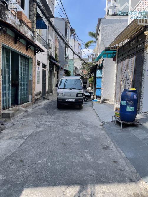 SÁT CHỢ TÂN HƯƠNG, TÂN PHÚ, 2 TẦNG, 4 x 24, NHỈNH NHẸ 7🧄 HẺM XE TẢI 5m, [167]