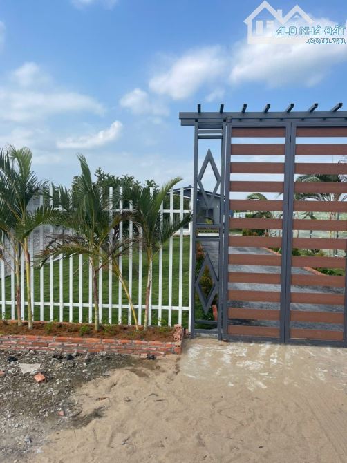 Chủ gửi bán căn nhà vườn 1000m2. Tân Thành - Thủ Thừa - long an