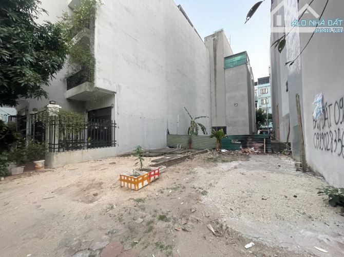 BÁN GẤP PHÂN LÔ PHỐ TU HOÀNG VỊ TRÍ VÀNG GIÁ ĐẦU TƯ DT80m MT4.5m GIÁ 14.8 TỶ