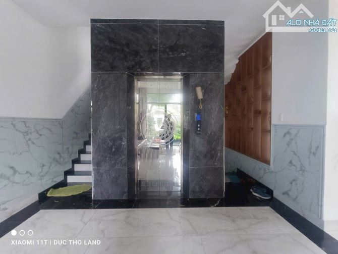 Bán Biệt thự 485m2, 5 tầng, hầm, căn góc 2 mặt tiền khu Biệt thự Ngã Tư Ga, Q12 - 10