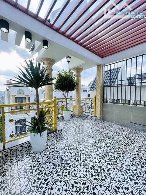 SIÊU PHẨM KHU PHÂN LÔ ĐỒNG BỘ NGUYỄN VĂN QUÁ Q12 ,50M 4 TẦNG ,HẺM XE TẢI TRÁNH CHỈ HƠN 6 T - 10