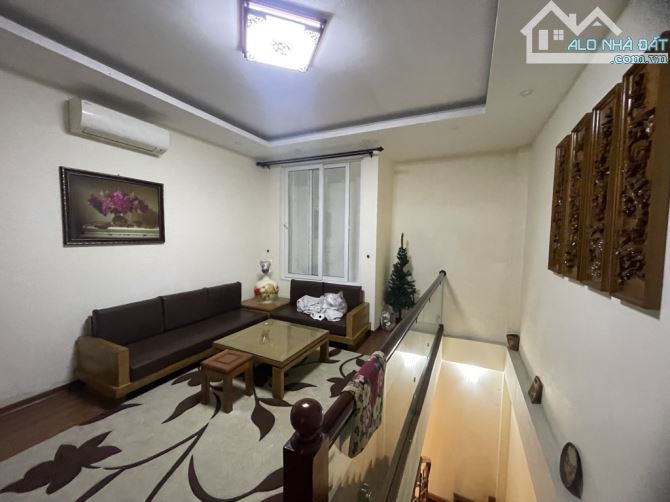 Bán Nhà Ngọc Thụy, Long Biên. 52m2 - 4 tầng - Giá 10.x tỷ - 1