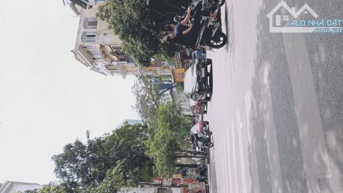 CĂN HỘ LÔ GÓC TRUNG HÒA - 3PN - FULL ĐỒ! Diện tích 98m2, 2 ban công thoáng. Vị trí trung t - 1