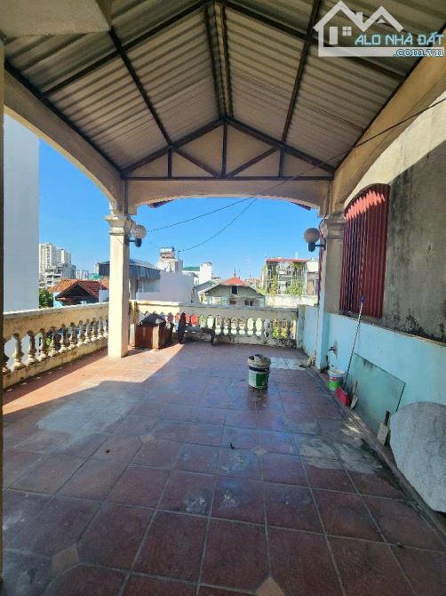CHỈ HƠN 12.X TỶ SỞ HỮU CĂN NHÀ Ô TÔ VÀO NHÀ QUAY ĐẦU TRƯỚC NHÀ, PHÂN LÔ, KINH DOANH 50M2 - 1