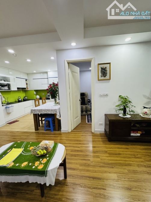 BÁN CHUNG CƯ SÁT NGỌC LÂM-CÔNG VIÊN NGỌC THUỴ-70M2-2 NGỦ-FULL NỘI THẤT ĐẸP - 1