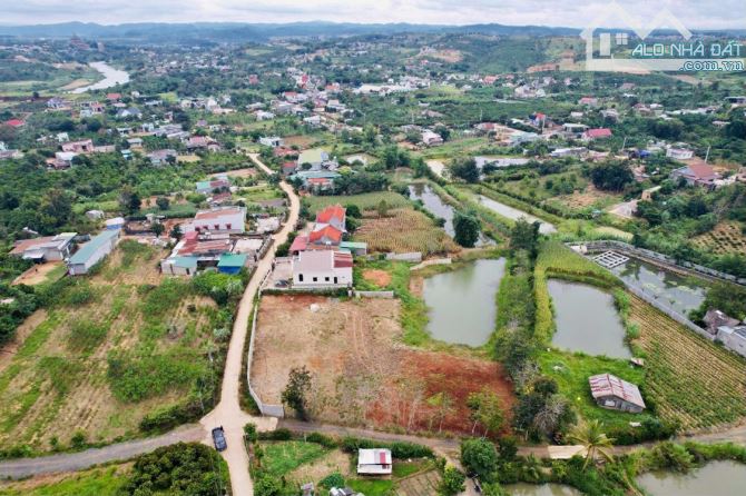 Cần bán nhà vườn ngay làng chùa xã Ninh Gia - 1