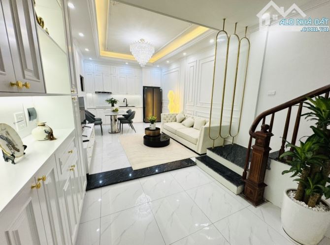 BÁN NHÀ NGỌC HÀ - GẦN PHỐ - GẦN Ô TÔ - 38M2 - 5 TẦNG - 4M MẶT TIỀN - 9 TỶ - LÔ GÓC - 1