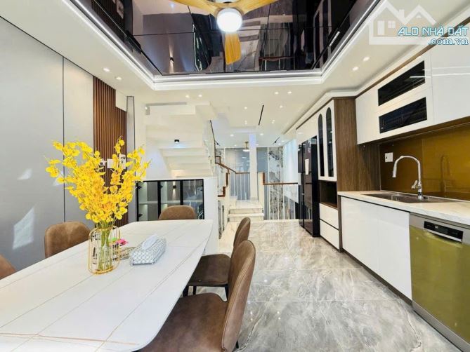 BÁN NHÀ ĐẸP ĐƯỜNG PHAN HUY ÍCH, Phường 12, Gò Vấp. DT: 50m (4X12) 5 tầng CHỈ 8.9 TỶ - 1