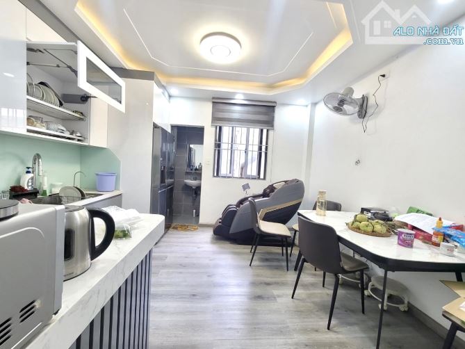 Gần Phạm Văn Đồng, Phan Văn Trị, Nhà Đẹp 5 Tầng, Hẻm Nhựa 6M, Nhỉnh 8 tỷ - 1