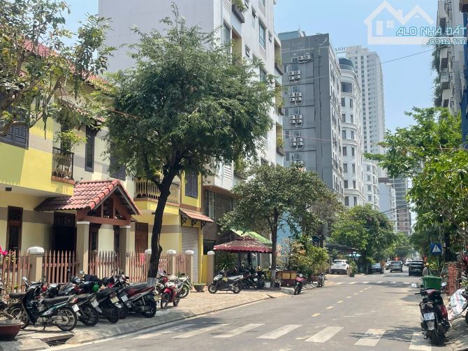 CĂN GÓC BIỂN MỸ KHÊ- 2 MẶT TIỀN PHAN TÔN- ĐƯỜNG 7,5M- 3 MẶT THOÁNG- 3 TẦNG- 95M2- 30 TỶ - 12