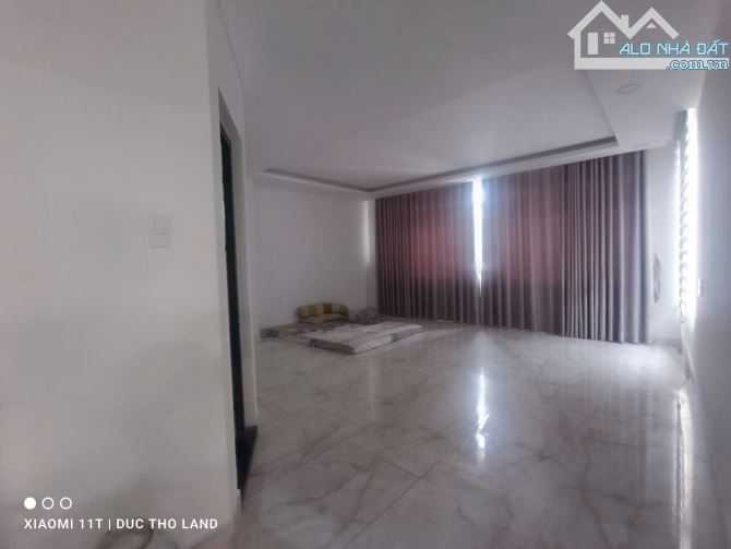 Bán Biệt thự 485m2, 5 tầng, hầm, căn góc 2 mặt tiền khu Biệt thự Ngã Tư Ga, Q12 - 21