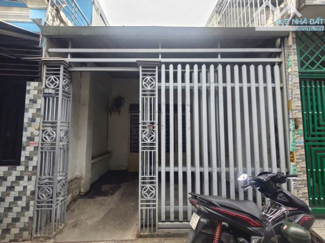 Mặt tiền Trịnh Hoài Đức giá 4,92 tỷ vị trí đẹp sát công viên - 2