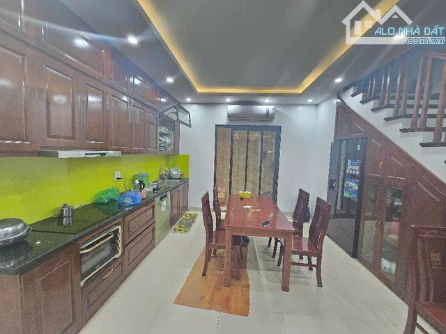NHÀ 70M2*5T KHU ĐÔ THỊ AO SÀO, NGÕ Ô TÔ TRÁNH, RẺ HƠN THỊ TRƯỜNG - 2