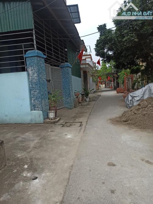 HIẾM- ĐƯỜNG THÔNG Ô TÔ TẢI- GẦN KHU CÔNG NGHIỆP- HÀNG XÓM GIA LÂM- GIÁ ĐẦU TƯ-2Tỷ Nhỉnh - 2