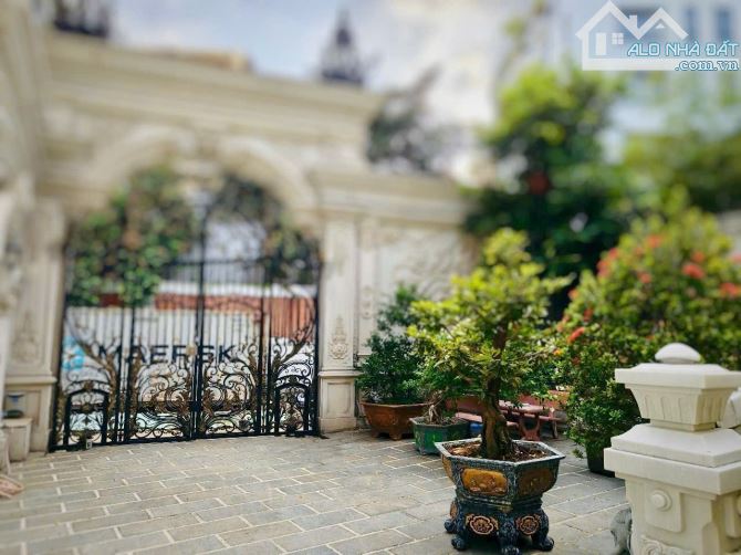 Bán Gấp Biệt Thự căn góc đường Bành Văn Trân thông Cách Mạng Tháng 8 ( 11x34m) Hầm 3 Lầu - 2