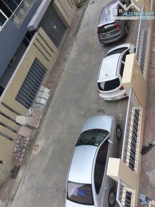 ÁN NHÀ TRẦN VỸ, 50M2, MT 12M, PHÂN LÔ, VỈA HÈ, ÔTÔ TRÁNH NHAU ĐỖ CỬA  VÀO NHÀ, HƠN 12 TỶ - 2