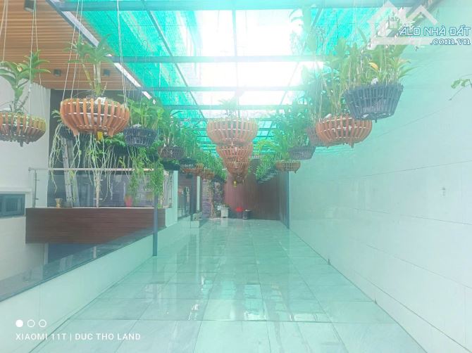 Bán Biệt thự 485m2, 5 tầng, hầm, căn góc 2 mặt tiền khu Biệt thự Ngã Tư Ga, Q12 - 2