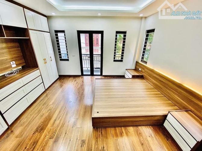 BÁN NHÀ ĐẸP THỤY PHƯƠNG - BẮC TỪ LIÊM - DT33M2 - 5 TẦNG - GIÁ 5.,5 TỶ - ĐỂ Ở - KINH DOANH - 2
