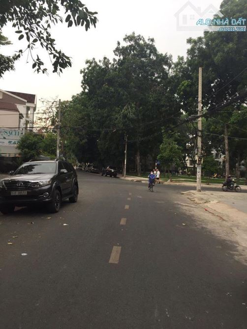 Bán biệt thự MT đường Số 5, khu Tên Lửa, 8 x 20m, 3.5 tấm, giá 29.8 tỷ - 2