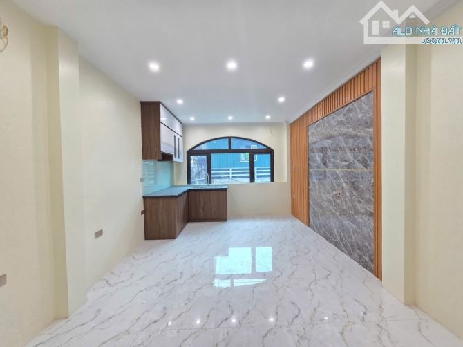 GẤP - BÁN NHÀ TƯ ĐÌNH - 6 TẦNG THANG MÁY - GIÁ CHỈ 7 TỶ - 2