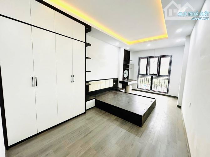 💥 Bán nhà ở đường phố Lạc Long Quân có thương lượng giá - 2