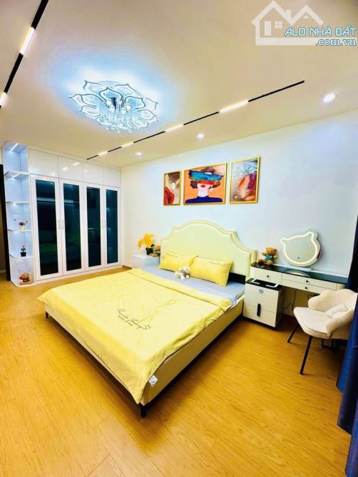 BÁN NHÀ VÕ THỊ SÁU cực hiếm – THOÁNG 3 MẶT – CHỈ 6.08 TỶ - 2