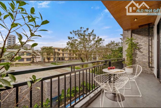 Cần bán Villa 2 tầng Hồ Bơi đường Trần Văn Dư,Cách Biển Mỹ Khê chỉ 500m Doanh thu gần 80tr - 2