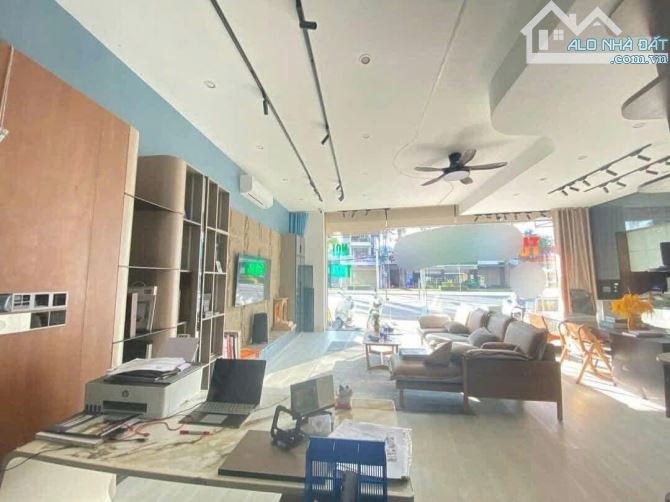 Cho thuê nhà mặt tiền ngang 9m đường 3/2, ninh kiều, cần thơ, nhà có form trống suốt mới - 2