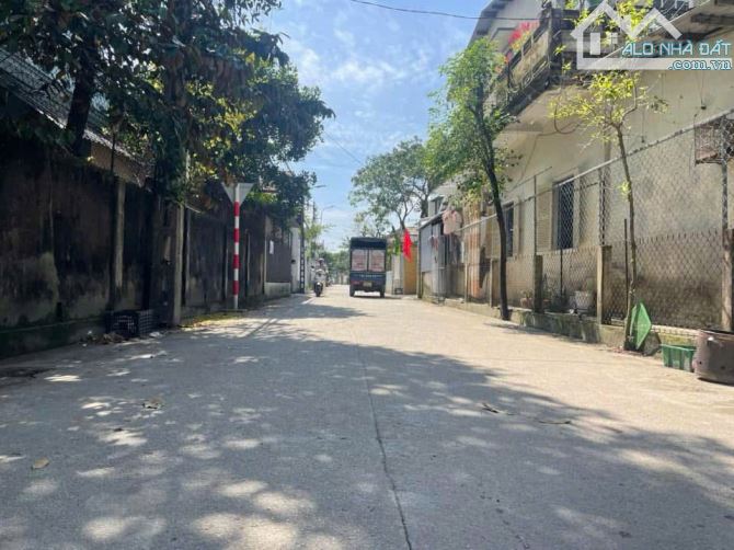 Đất đẹp đường oto tránh nhau Phạm Thị Liên - 2