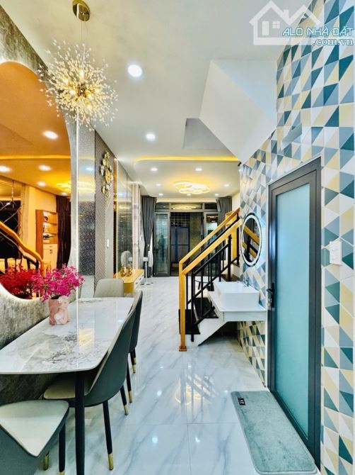 👉 SIÊU PHẨM NGAY NGÃ 5 GÒ VẤP - 2 TẦNG - 40M2 - NỘI THẤT SANG XỊN - CHỈ HƠN 4🌹 - 2