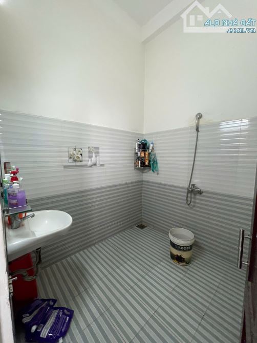 Nhà Cấp 4 Đường Lư Giang Gía Rẻ Hơn Đất - 2