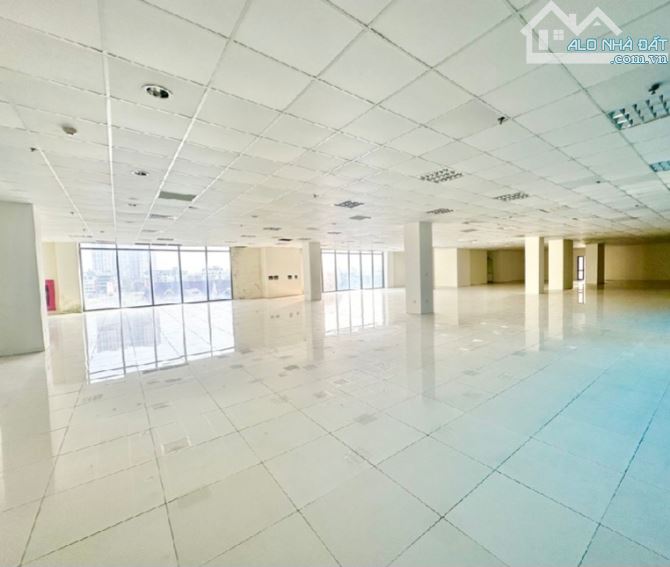 3952/4000 M2 Sàn Thương Mại/ 228 Tỷ / Tầng 4/ Gemek tower Lê Trọng Tấn - 2