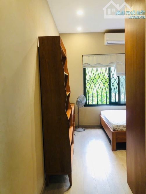 Bán Nhà Liên Mạc - Nhà Mới Ở Ngay - Ô Tô Tránh Đỗ - Kinh Doanh - 8 Tỷ - 2