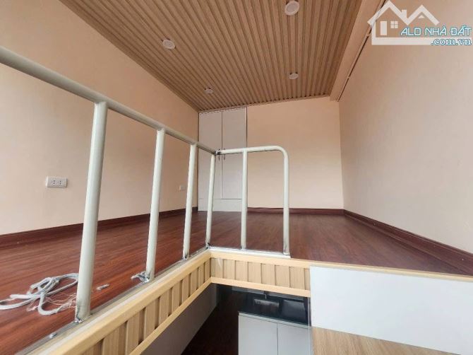 Bán toà CCMN, Căn hộ dịch vụ Trường Chinh dt 70m2 giá 19.6 tỷ - 2
