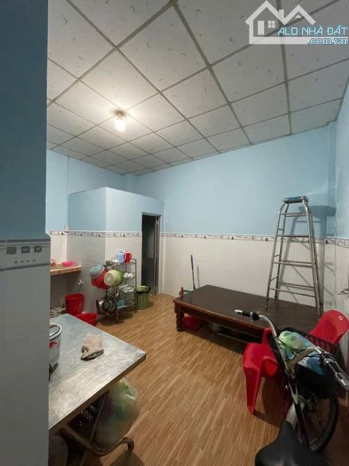 Cần bán gấp căn nhà ở Đ . Tân Xuân 6 , Hóc Môn 60m2 SHR giá 900 triệu - 2