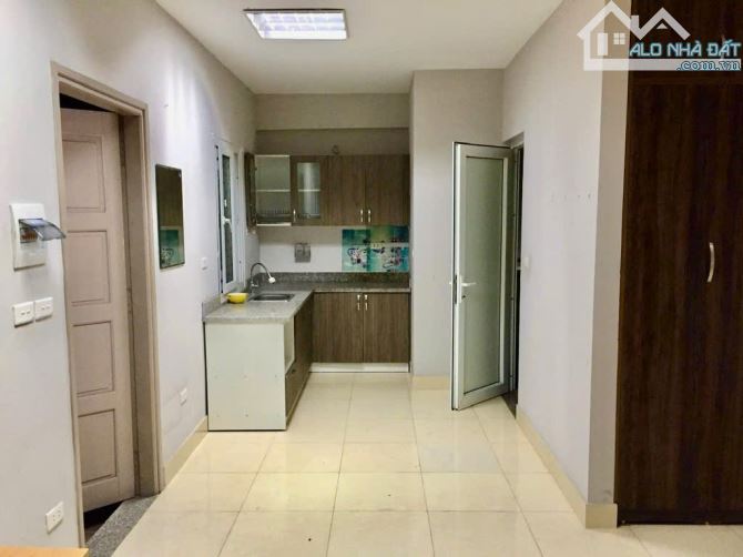 Bán nhà 4 tầng ở Lâm Hạ Bồ Đề vị trí trung tâm đường oto tránh 90m mặt tiền: 6m, 25 tỷ 9 - 2
