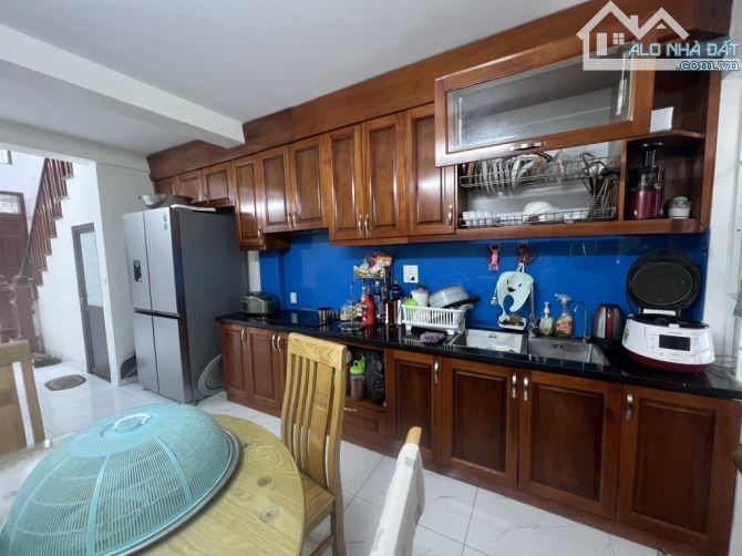 Bán Nhà ngõ 366 Ngọc Thuỵ - Long Biên .40m2   5 tầng 4PN 4VS .full nội thất 7ty - 2