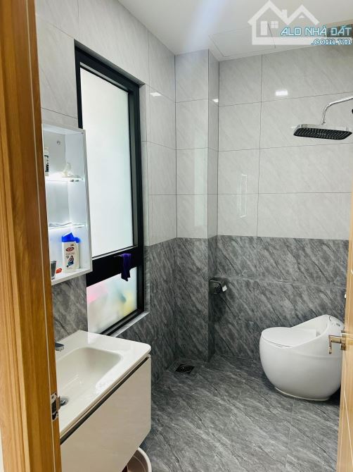 NHÀ 4 TẦNG KHU ĐÔ THỊ ECO - ĐẦY ĐỦ NỘI THẤT, DT; 6X20M, H: ĐÔNG NAM, GIÁ: - 2