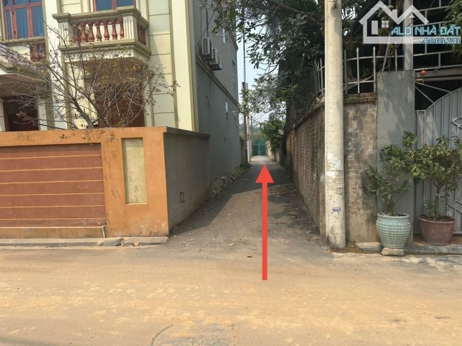 Nhỏ tiền ô tô vào đất dễ bán 45m.mt4m thôn Nhì Vân Trì Vân Nội Đông Anh - 2