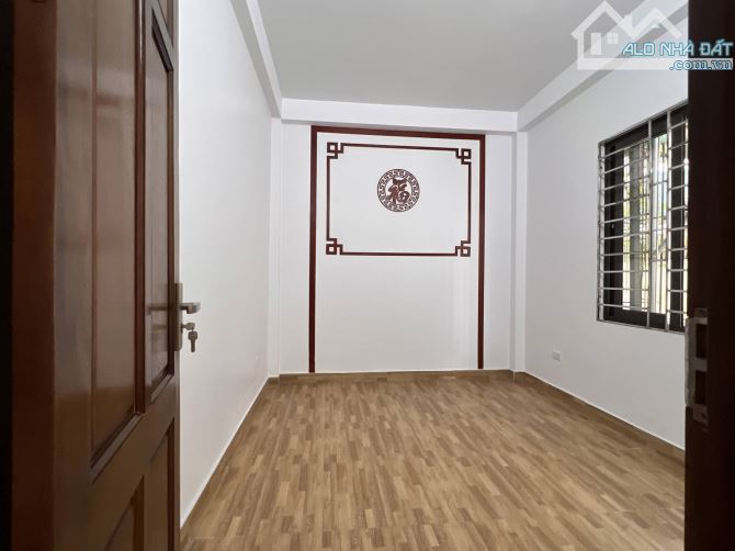 Bán nhà Mới xây, ở ngay, Hồ Tùng Mậu, Mai Dịch, Cầu Giấy. DT: 37m2. Giá: 7,95 Tỷ - 6