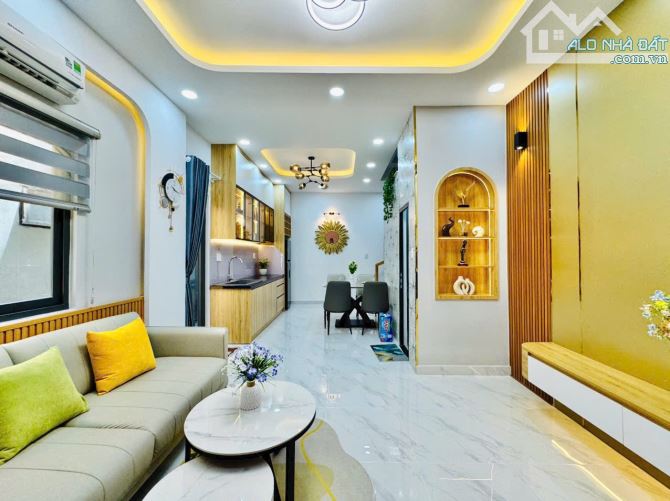🔥PHẢI NHANH MỚI KỊP - 40m2 QUẬN 1 - CHỈ 5.65 TỶ TL🔥 - 3