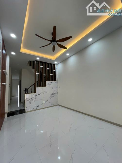 BÁN NHÀ 3 TẦNG 78M2 – HẺM Ô TÔ SÁT NGUYỄN DUY TRINH, Q2 – CHỈ NHỈNH 6 TỶ! - 3