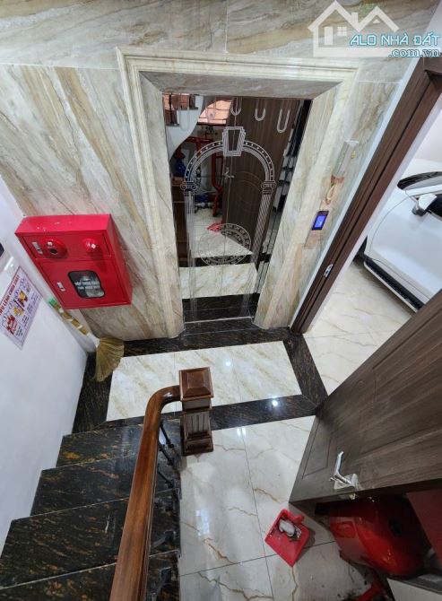 Siêu phẩm 7 tầng thang máy Gara ô tô, Nguyễn Chí Thanh, 2 mặt ngõ, không có căn thứ 2 - 3