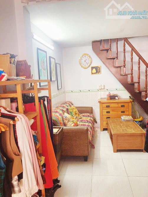 NHÀ KHU TRUNG TÂM QUẬN BÌNH TÂN - HẺM XE HƠI THÔNG - 2 LẦU -  GẦN CHỢ GÒ XOÀI - MÃ LÒ 48M2 - 3