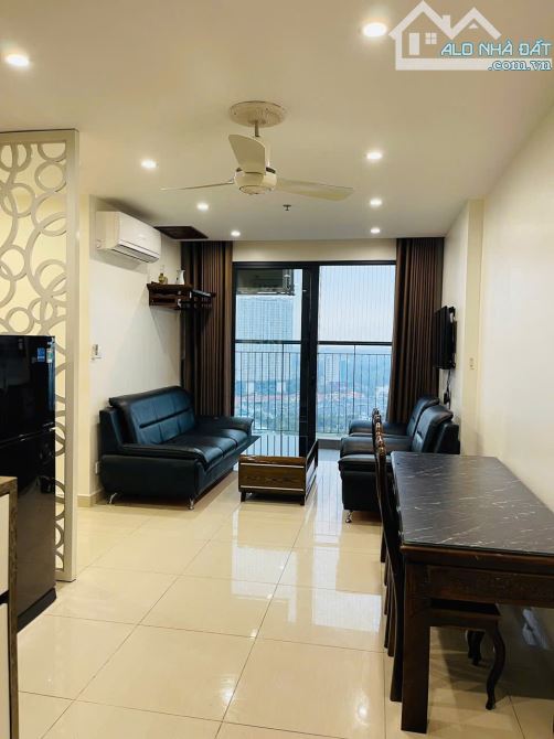 CĂN HỘ LÔ GÓC TRUNG HÒA - 3PN - FULL ĐỒ! Diện tích 98m2, 2 ban công thoáng. Vị trí trung t - 3