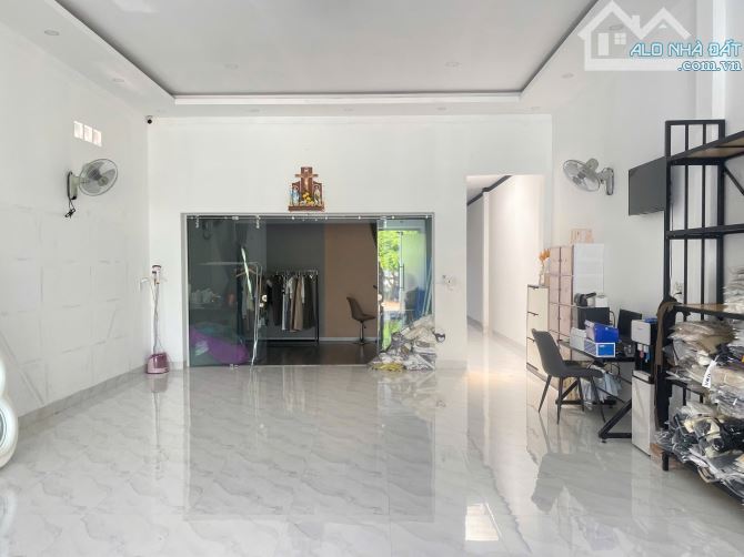 Nhà mặt tiền A11 Phạm Ngũ Lão 6x25m gần mọi tiện ích trung tâm - 3