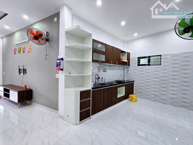 Gấp bán nhà đi Mỹ- 4 Lầu- 60M- Lê Văn Quới- Bình Tân chỉ nhỉnh 5.8 tỷ - 3