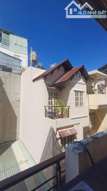 6 TỶ, CỘNG HÒA, PHAN VĂN SỬU - NGAY GA T3- SÂN BAY- ĐƯỜNG 6M, 3 TÂNG, 44M2, - 3