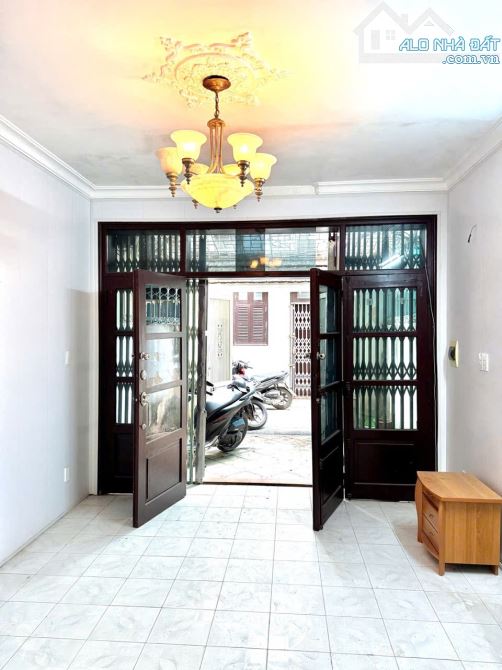 HIẾM, PHÂN LÔ PHỐ LIỄU GIAI, TRUNG TÂM QUẬN BA ĐÌNH, Ô TÔ, 61M2, CHỈ NHỈNH 18 TỶ - 3
