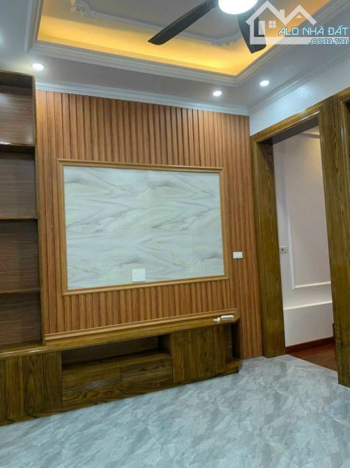Bán nhà, đường Lê Văn Quới, 4 tầng đúc, 4x13, hẻm xe hơi 6M thông tứ tung, giá chỉ 4tỷ - 4